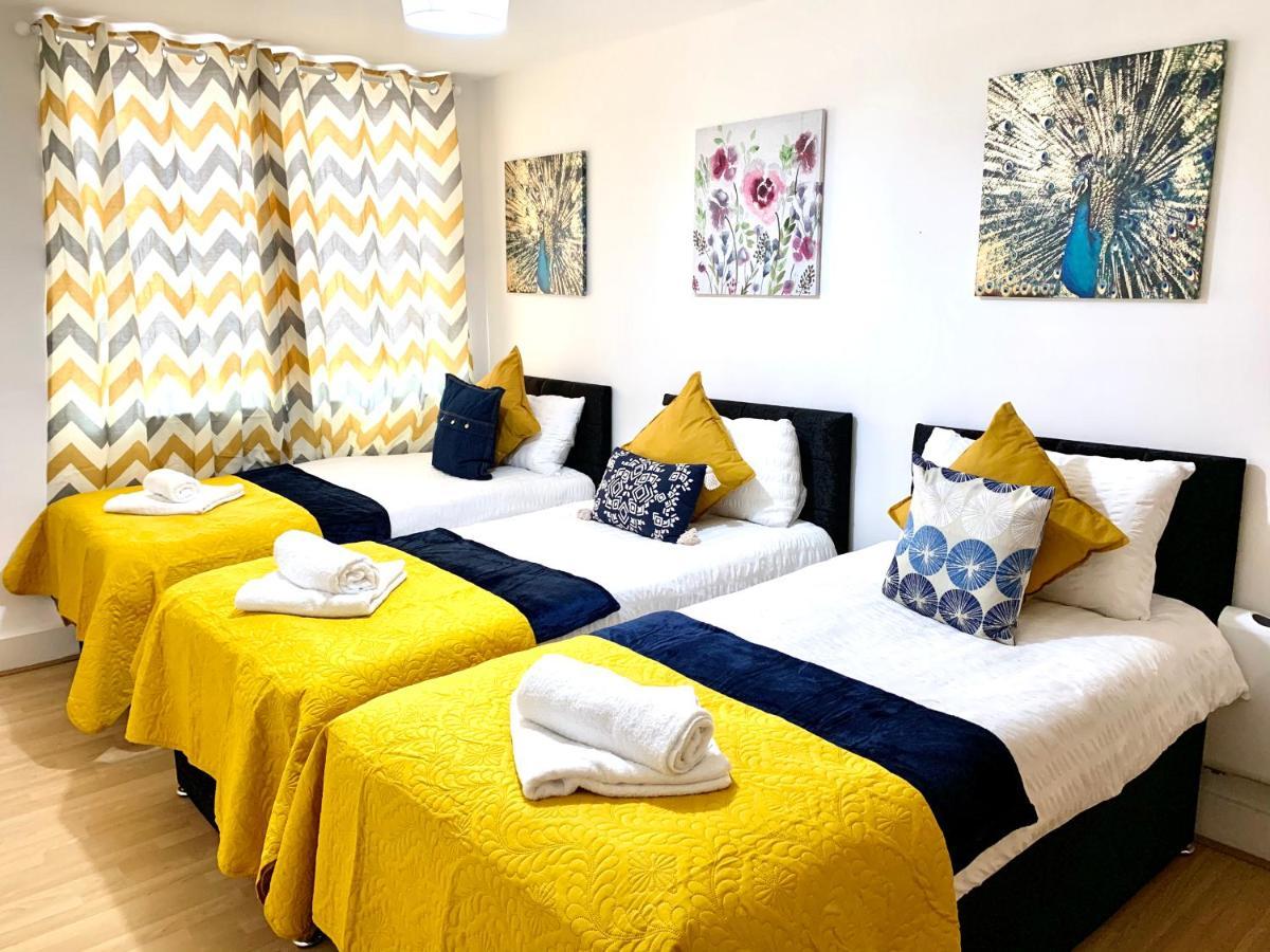 Central London 2 Bedrooms, Seperate Recption, Full Kitchen, Free Parking Ngoại thất bức ảnh